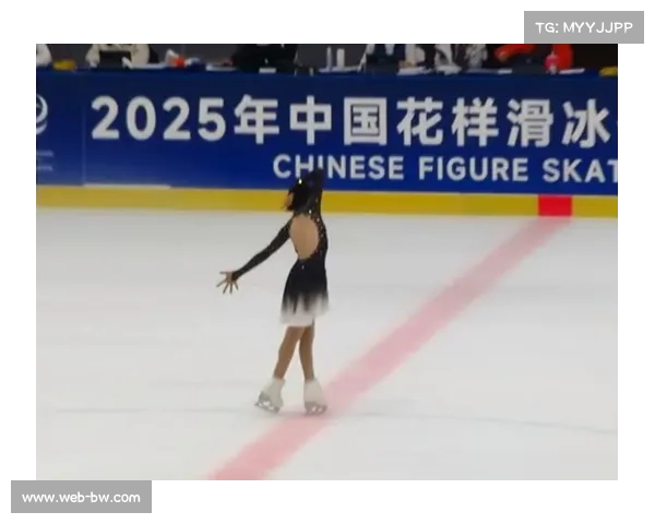 庞晴予自由滑选曲泉韵艺术表现力获满分裁判高度赞扬